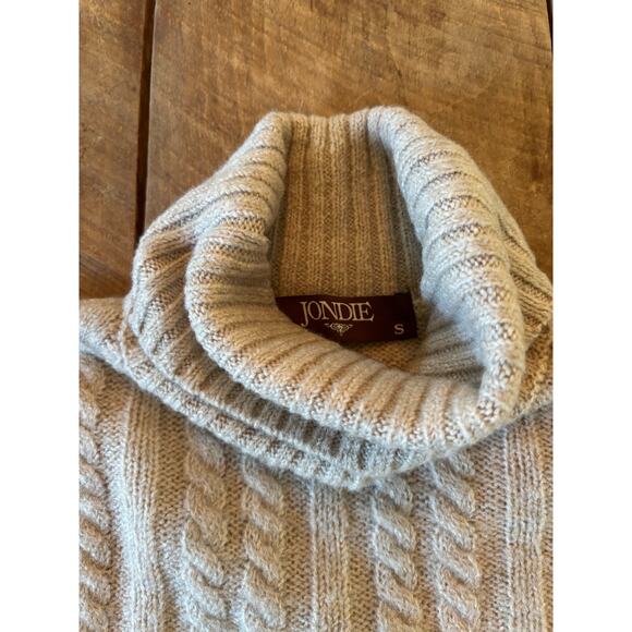 JONDIE Cable Knit Turtleneck Cropped Sweater | Beige | Women’s Small | Boxy Fit - Picture 6 of 9